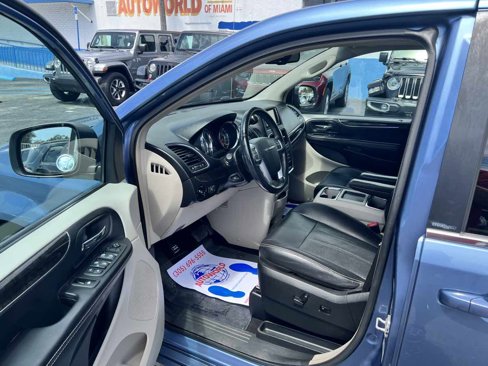 Used 2012 Chrysler Town & Country Touring w/ Entertainment Group #1 image 10