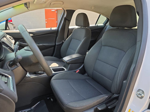 Used 2018 Chevrolet Cruze LS image 12