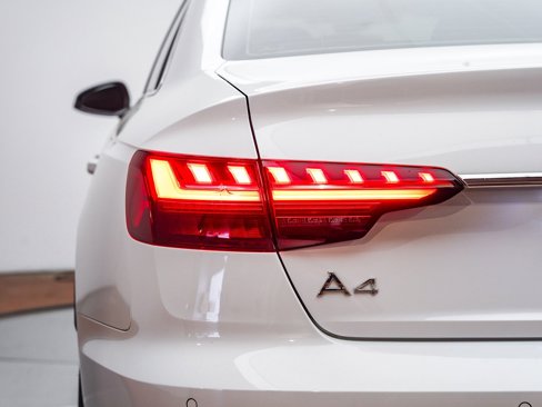 Used 2022 Audi A4 2.0T Premium Plus w/ Premium Plus Package image 10