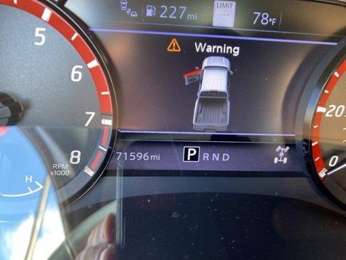 Used 2022 Nissan Frontier PRO-4X w/ Pro-4X Premium Package image 22