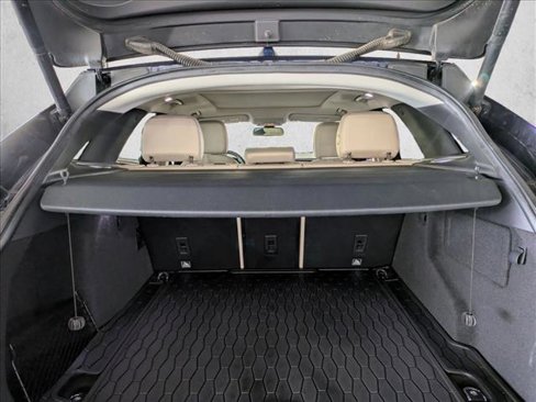 Used 2018 Jaguar F-PACE Prestige image 6