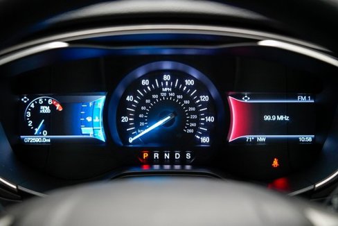 Used 2020 Ford Fusion SE image 33