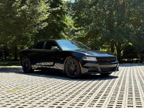 Used 2016 Dodge Charger R/T image 3