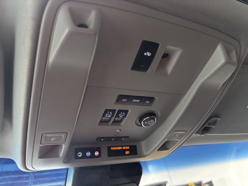 Used 2019 Cadillac Escalade ESV Luxury image 18