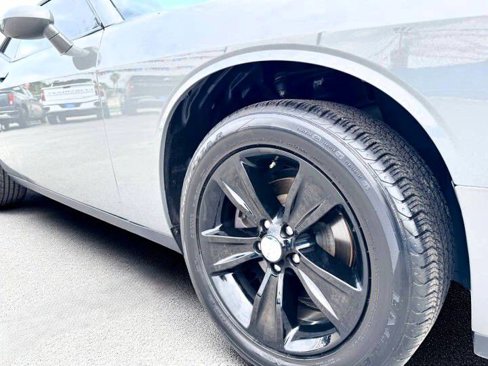 Used 2019 Dodge Challenger SXT image 10