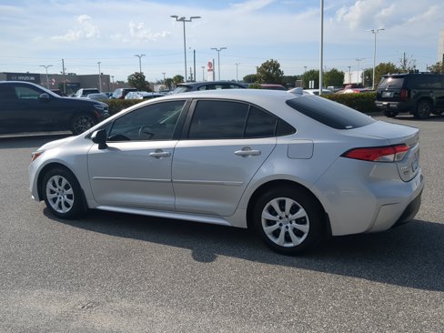 Used 2024 Toyota Corolla LE image 15