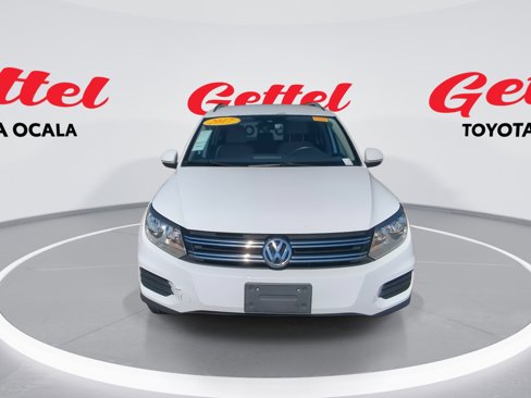 Used 2017 Volkswagen Tiguan S image 3