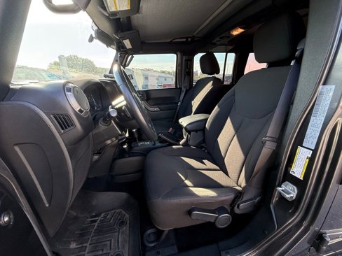 Used 2017 Jeep Wrangler Unlimited Sport w/ Connectivity Group image 12