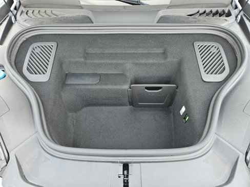 Certified 2024 Porsche Macan 4 Electric image 40