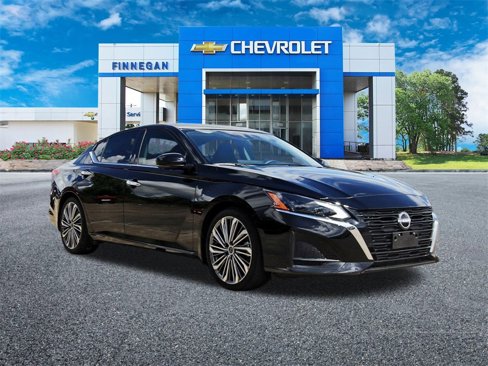 Used 2024 Nissan Altima 2.5 SL image 1