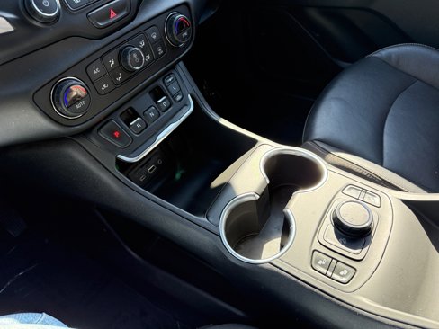 Used 2019 GMC Terrain SLT image 13