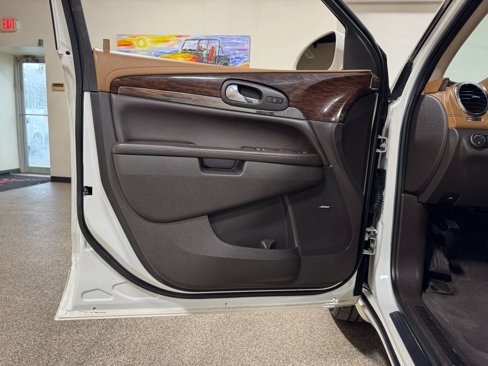 Used 2014 Buick Enclave Leather image 24
