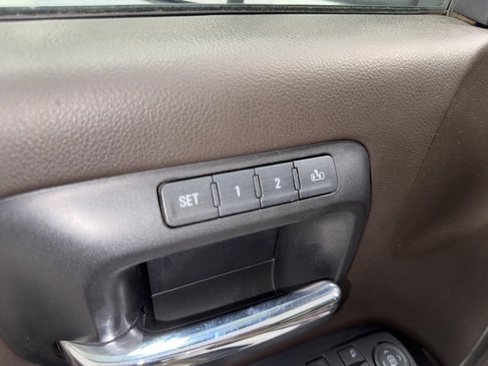 Used 2015 Chevrolet Silverado 1500 LTZ Z71 w/ LTZ Plus Package image 12
