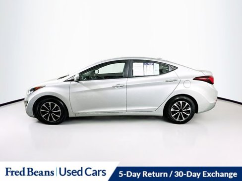 Used 2016 Hyundai Elantra SE image 4