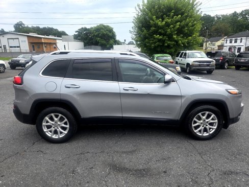 Used 2015 Jeep Cherokee Latitude image 24