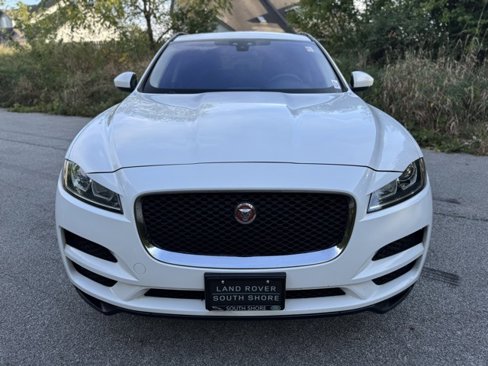 Used 2018 Jaguar F-PACE Premium image 4