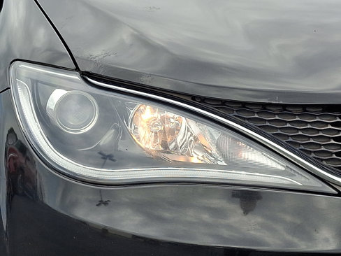 Used 2017 Chrysler Pacifica Touring-L Plus image 9