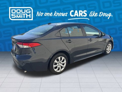 Used 2023 Toyota Corolla LE image 4