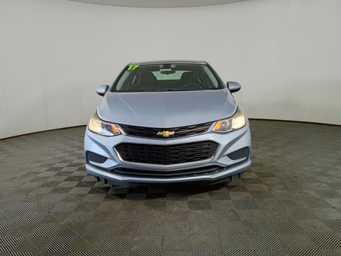 Used 2017 Chevrolet Cruze LS image 2