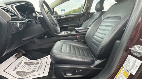 Used 2018 Ford Fusion SE w/ Fusion SE Technology Package image 10