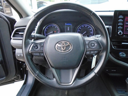 Used 2021 Toyota Camry SE image 7