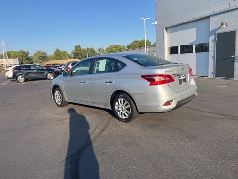 Used 2016 Nissan Sentra S image 13
