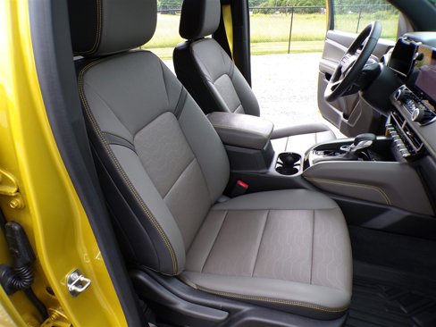 Used 2023 Chevrolet Colorado ZR2 w/ ZR2 Convenience Package III image 31