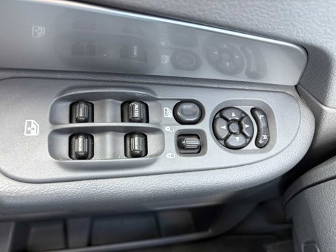 Used 2009 Dodge Ram 2500 Truck SLT image 31