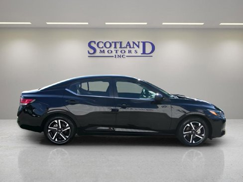 Used 2024 Nissan Sentra SV image 5