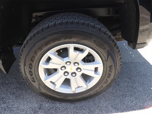 Used 2022 Chevrolet Colorado LT w/ Fleet Safety Package image 10
