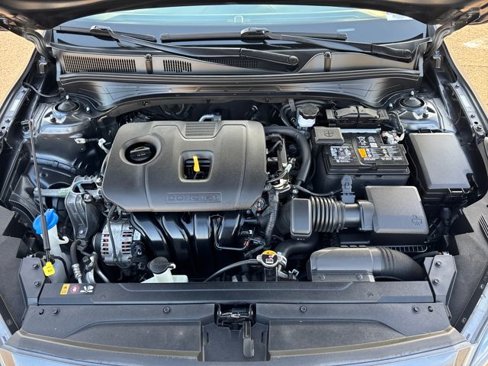 Used 2023 Kia Forte LXS image 18