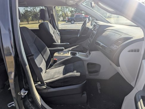 Used 2015 Dodge Grand Caravan SXT image 14