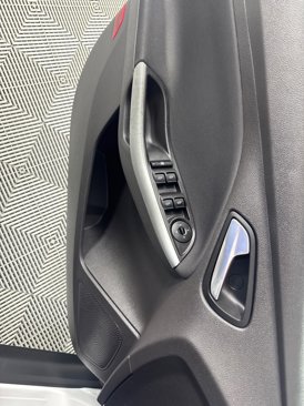 Used 2014 Ford Focus SE w/ Equipment Group 201A image 12