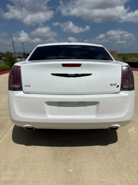Used 2014 Chrysler 300 S image 7