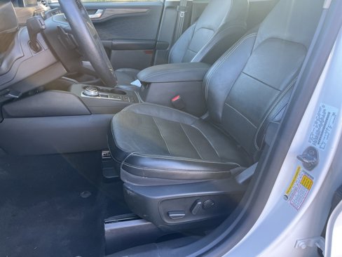Certified 2020 Ford Escape Titanium w/ Titanium Premium Package 2.0 image 14