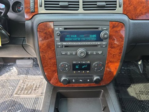 Used 2011 Chevrolet Silverado 3500 LTZ image 14