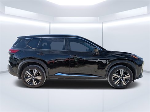 Used 2021 Nissan Rogue SL image 2