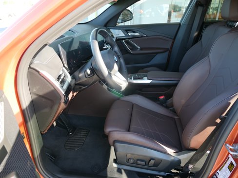 Used 2024 BMW X2 xDrive28i w/ Premium Package image 15