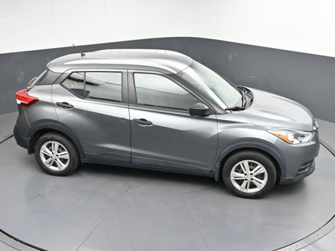 Used 2019 Nissan Kicks S image 28
