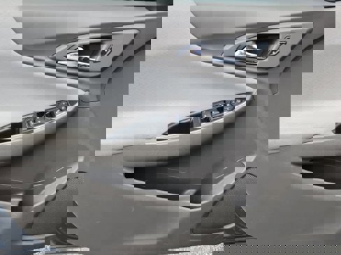 Used 2021 Chevrolet Malibu LT image 9