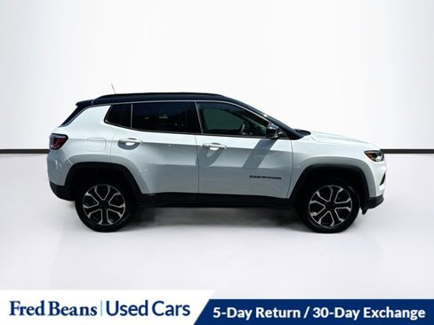 Used 2024 Jeep Compass Limited image 8