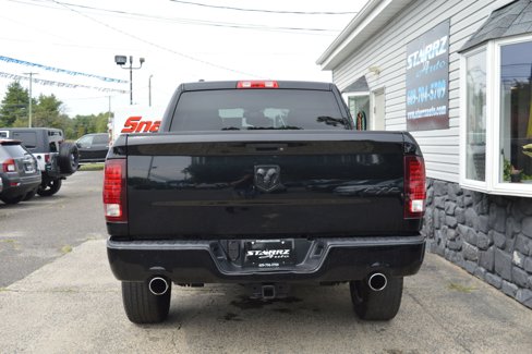 Used 2014 RAM 1500 Express w/ Black Ram 1500 Express Group image 4