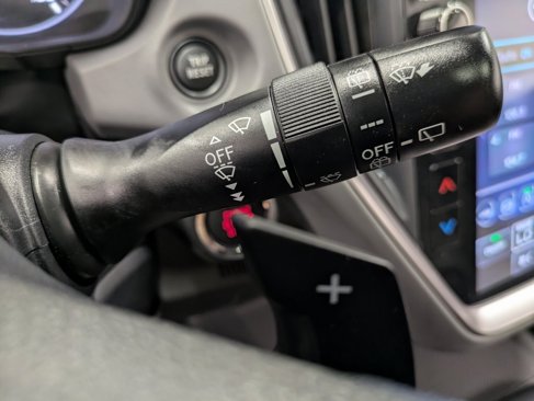 Used 2024 Subaru Crosstrek 2.0i Premium image 18