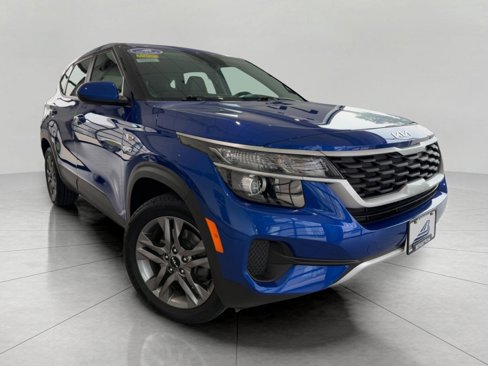 Used 2023 Kia Seltos LX image 1