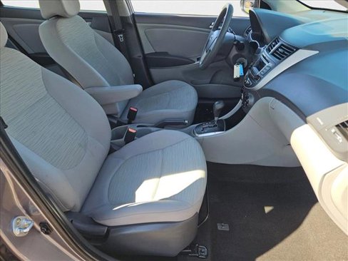 Used 2016 Hyundai Accent SE image 19