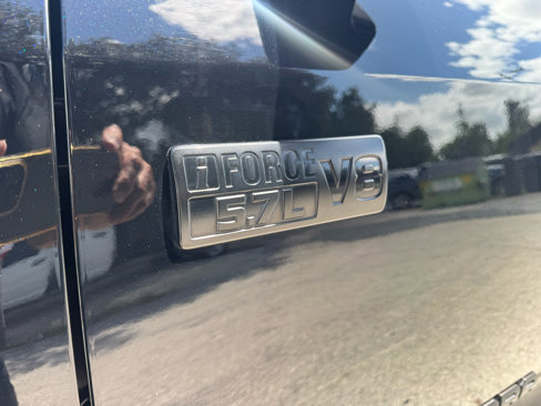 Used 2021 Toyota Tundra SR5 w/ Trail Edition image 18