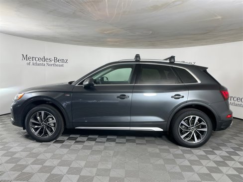 Used 2023 Audi Q5 2.0T Premium w/ Convenience Package image 4