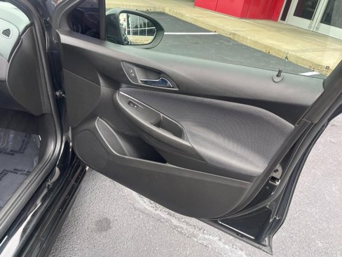Used 2018 Chevrolet Cruze LT w/ Convenience Package image 8