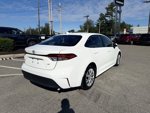 Used 2024 Toyota Corolla LE image 7