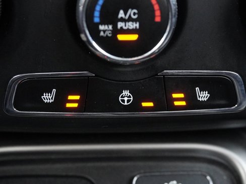 Used 2018 Jeep Compass Latitude w/ Cold Weather Group image 43